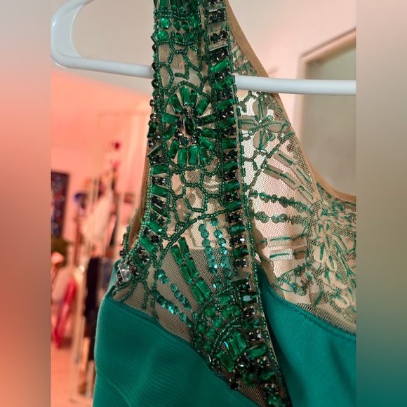 Sherri Hill Turquoise Beaded Siren Gown. Size 2. - Picture 16 of 16